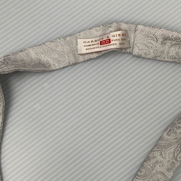 Carrot & Gibbs Orvieto bow tie - Picture 3 of 5